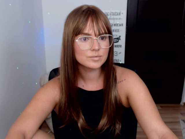 Емитовање снимка екрана RianaCrystal