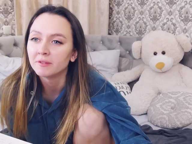 Емитовање снимка екрана RihanaFox