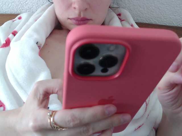 Емитовање снимка екрана Tifffannny