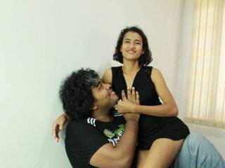 Еротски видео цхат Robbenandyuly