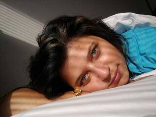 Еротски видео цхат RoninaXes