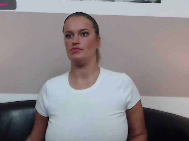 Емитовање снимка екрана Roselyn25