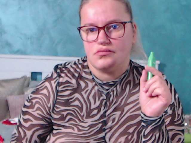 Емитовање снимка екрана Roselyn25