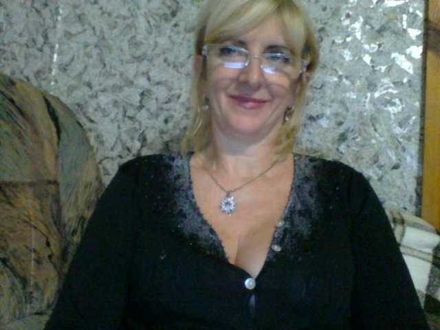 Емитовање снимка екрана RoseQMagic