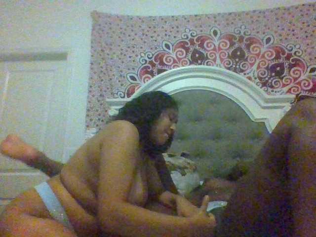 Емитовање снимка екрана roxandlex7