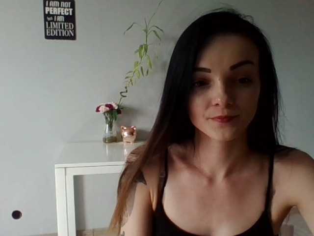 Емитовање снимка екрана RoxiSexy