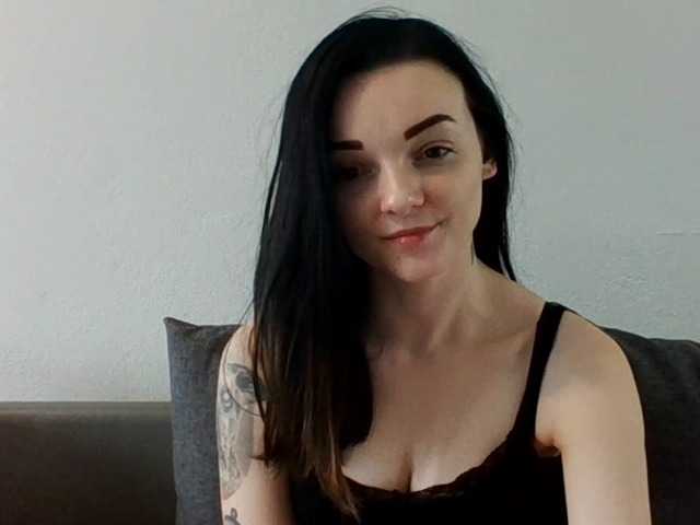 Емитовање снимка екрана RoxiSexy