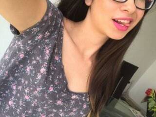 Еротски видео цхат RoxxieFoxie