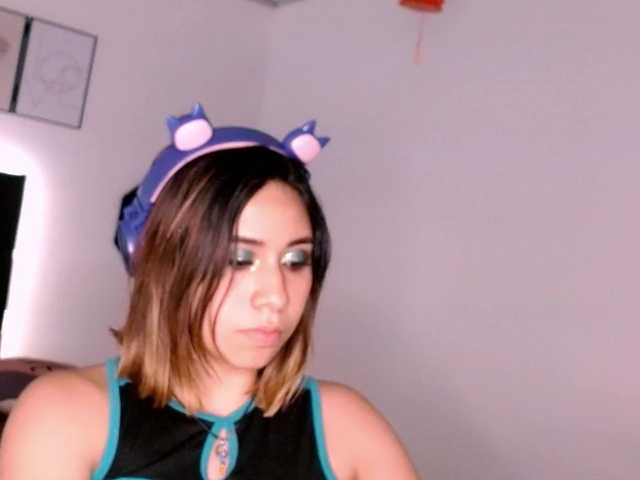 Емитовање снимка екрана RoxxyGonz