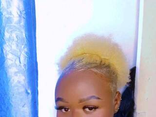 Еротски видео цхат Roxylola23