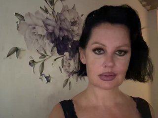 Еротски видео цхат RoyalBreasts