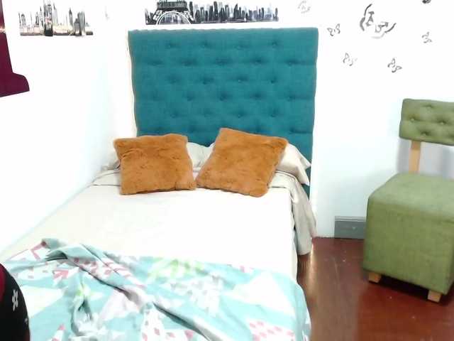 Емитовање снимка екрана Ruby-Rose1