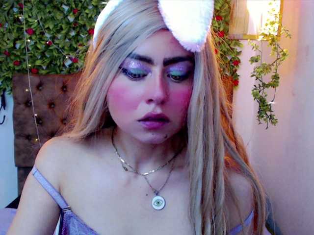 Емитовање снимка екрана SabrinaOlson