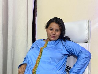 Еротски видео цхат SalmaBadawi