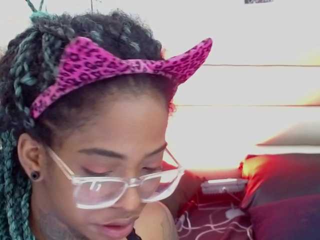 Емитовање снимка екрана samantaafox