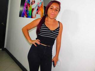 Еротски видео цхат SamantaMagnon