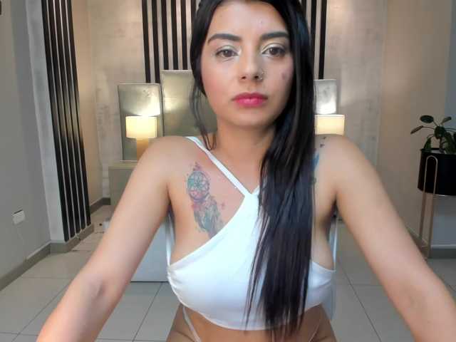 Емитовање снимка екрана SamanthaGrand
