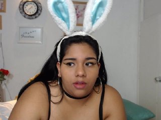 Фотографије samihoney7 Sunday of naughty bunnies #cum #chubbygirl #sexy #latina #twerk #bigtits #bigass #dance let's go !!