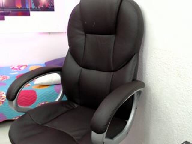 Емитовање снимка екрана SamyThomson