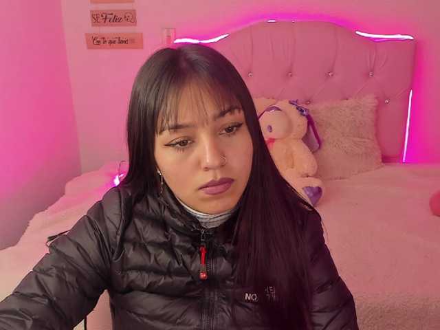 Емитовање снимка екрана SaraaBryce