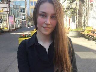 Еротски видео цхат SarahIcemann