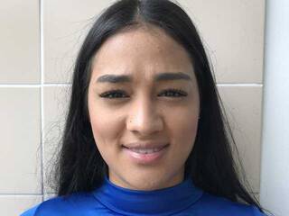 Еротски видео цхат SarahWilliams