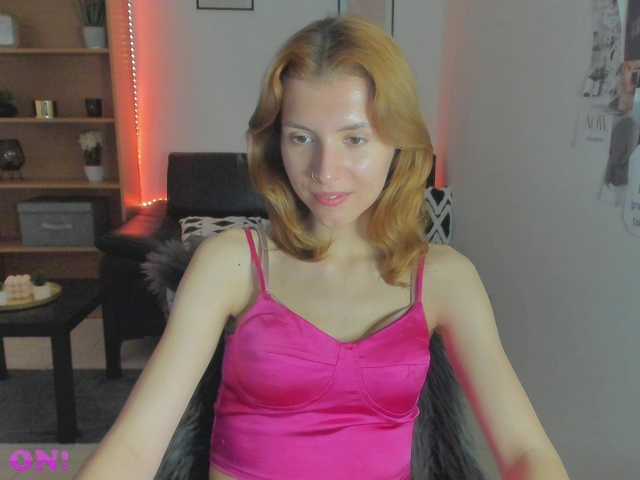 Фотографије SaraJaay18 Lets have some #naughy fun togeother #horny #bigboobs #teen #pvt #tpvt