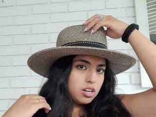 Еротски видео цхат SaritaDavis1