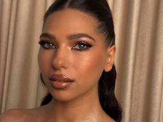 Еротски видео цхат Sashaluvv