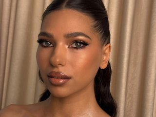 Еротски видео цхат Sashaluvv