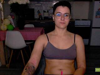 Еротски видео цхат Sashanotfound