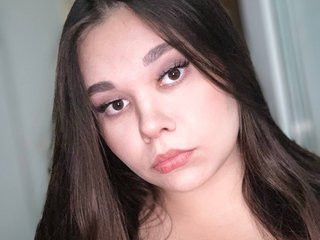 Еротски видео цхат SashaShowb