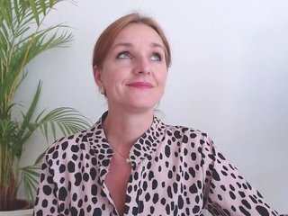 Еротски видео цхат SecretAlicia