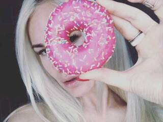 Еротски видео цхат Seeleenaa