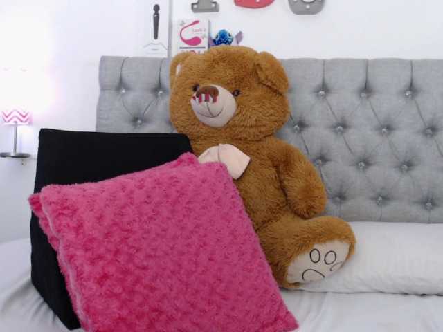 Емитовање снимка екрана TiffannyKutle