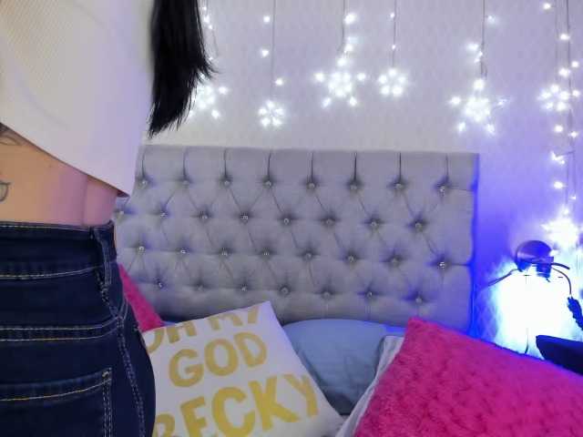 Емитовање снимка екрана TiffannyKutle