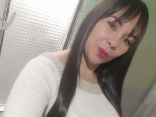 Еротски видео цхат SelennaRouss