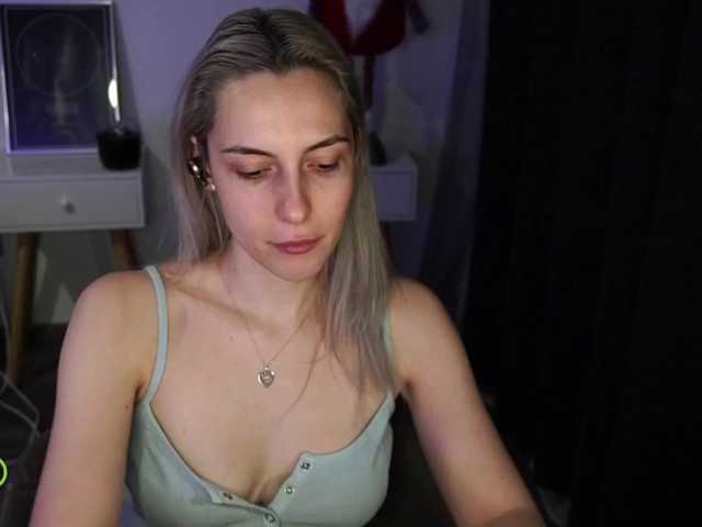 Фотографије sensualTrixie Make my pussy wet, Lush is ON! Tip 23 for Ultra High vibes 3 sec. -Twerk without panties- 488 remaining tokens