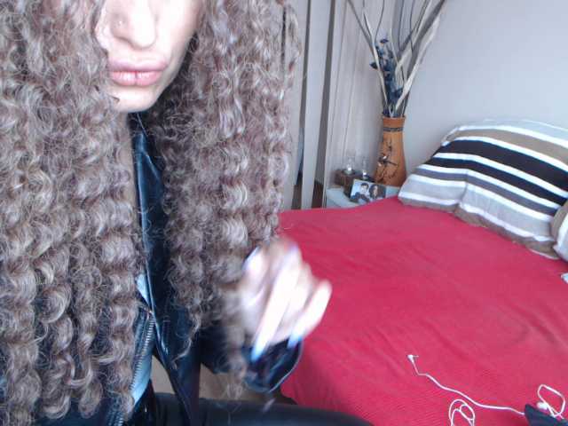 Емитовање снимка екрана SexiBelle