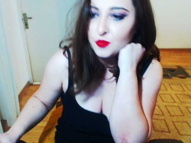 Фотографије SexyCaty1 200 tokens for 10 min naked show