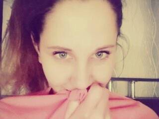 Еротски видео цхат SexyHelen