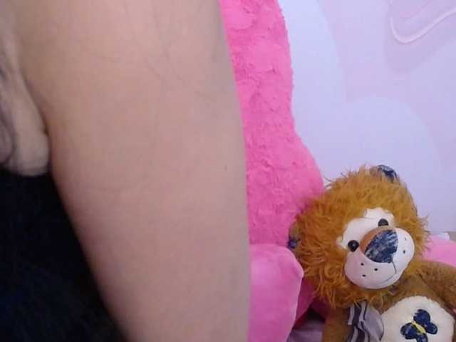 Емитовање снимка екрана Shari-Cherry