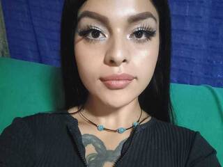 Еротски видео цхат Sharlote-Williams