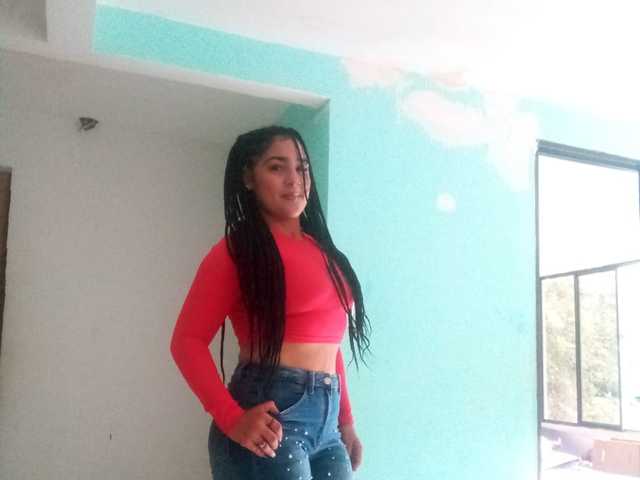 Слика профила Sharlotte-C