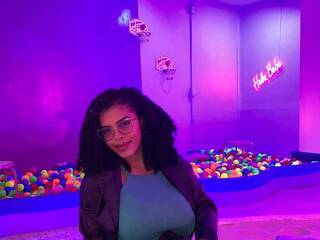 Еротски видео цхат sharomsawyer