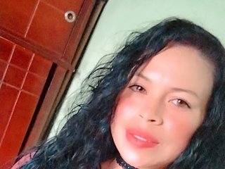 Еротски видео цхат Sharyd