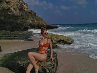 Еротски видео цхат SheryFoxx