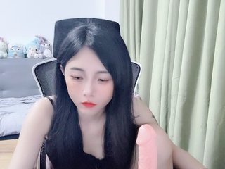 Еротски видео цхат ShynBarbie99