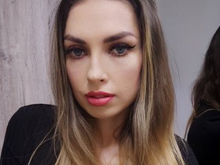 Еротски видео цхат SiennaPearl