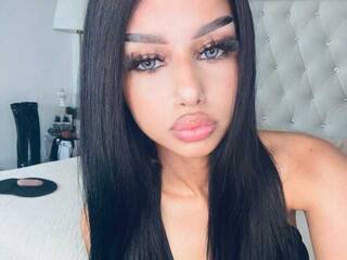 Еротски видео цхат siennayong